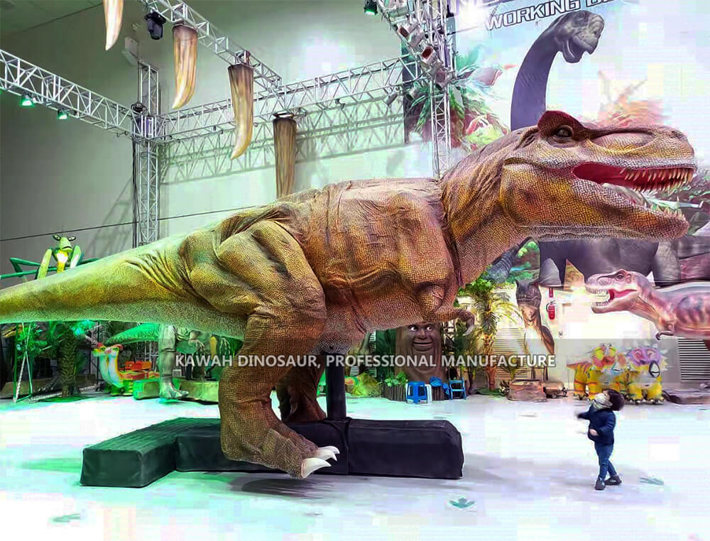 Stage Walking Dinosaur (3)